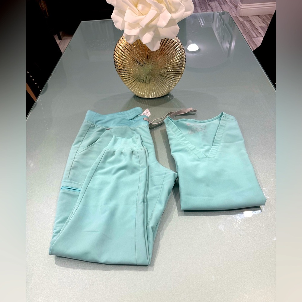 Figs Mint Green Scrubs Set